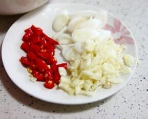 图片[3]-【肉末豆角】做法步骤图 降低胆固醇 失眠就吃它-起舞食谱网