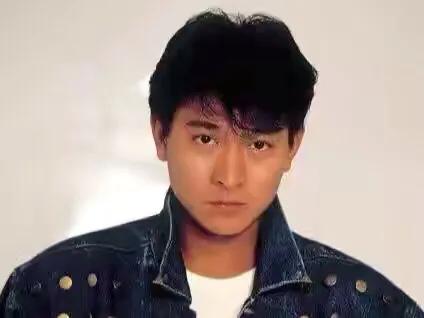 香港男歌手名单及照片，80后港台男歌手排行榜（最帅的十大港台男歌手）