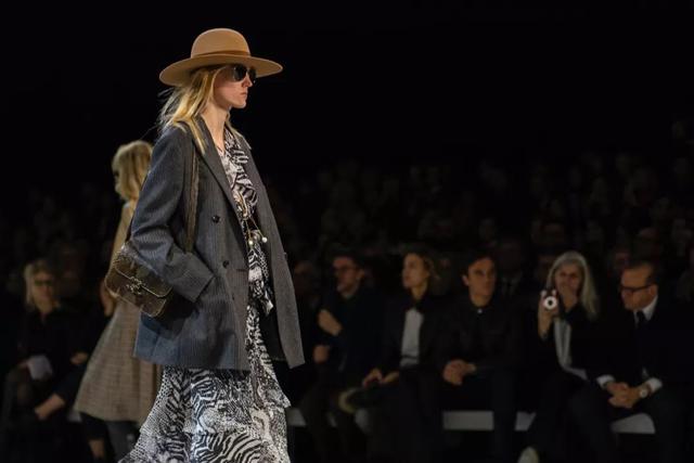 yoke当网名是什么意思，Yoke(束缚)微信昵称（2019年时尚圈上演了一出“老友记”来看看谁回归了）