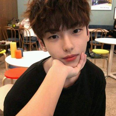 男头像高冷真人，酷帅高冷真人男生头像（最新微信男生头像大全高冷帅气）