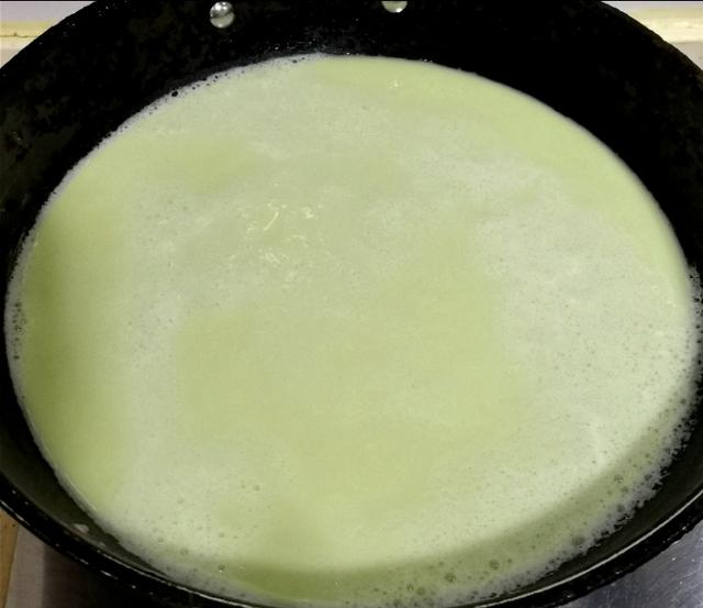 毛豆米怎么做好吃，五香毛豆米怎么炒好吃（毛豆别光用来炒着吃了）