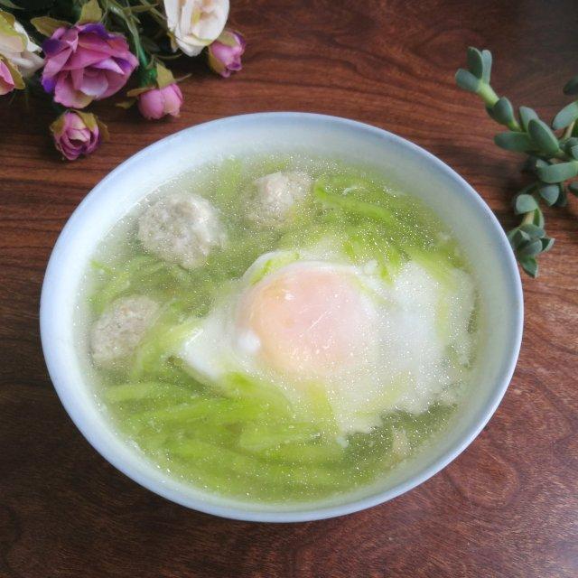 黃瓜肉片湯怎麼做,黃瓜肉片湯怎麼做好吃又嫩(黃瓜絲雞蛋肉丸湯,清淡