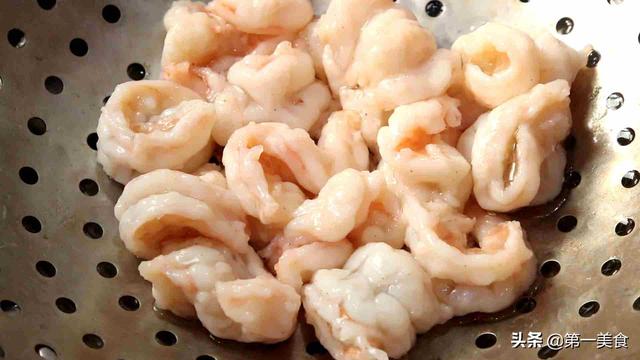 炒芦笋怎么炒才好吃，厨师长教你芦笋这样搭配炒