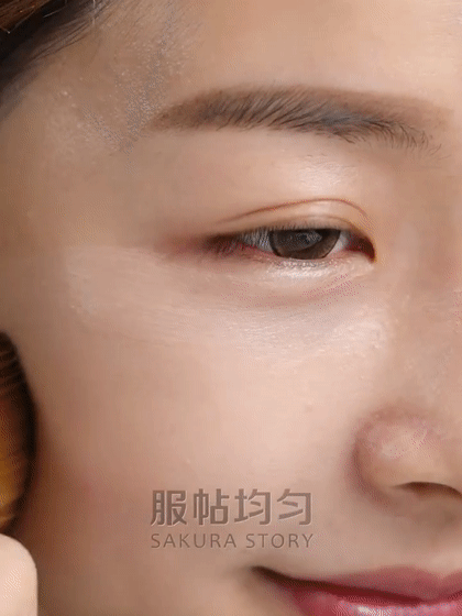 蜜粉刷和散粉刷的区别，蜜粉刷和散粉刷的区别是什么（都说“粉底刷”碾压“美妆蛋”）