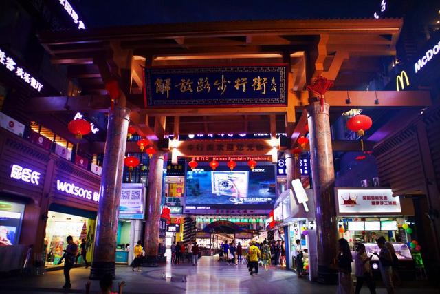三亚好玩的地方，三亚怎么玩（10个三亚必去的旅游景点排行）