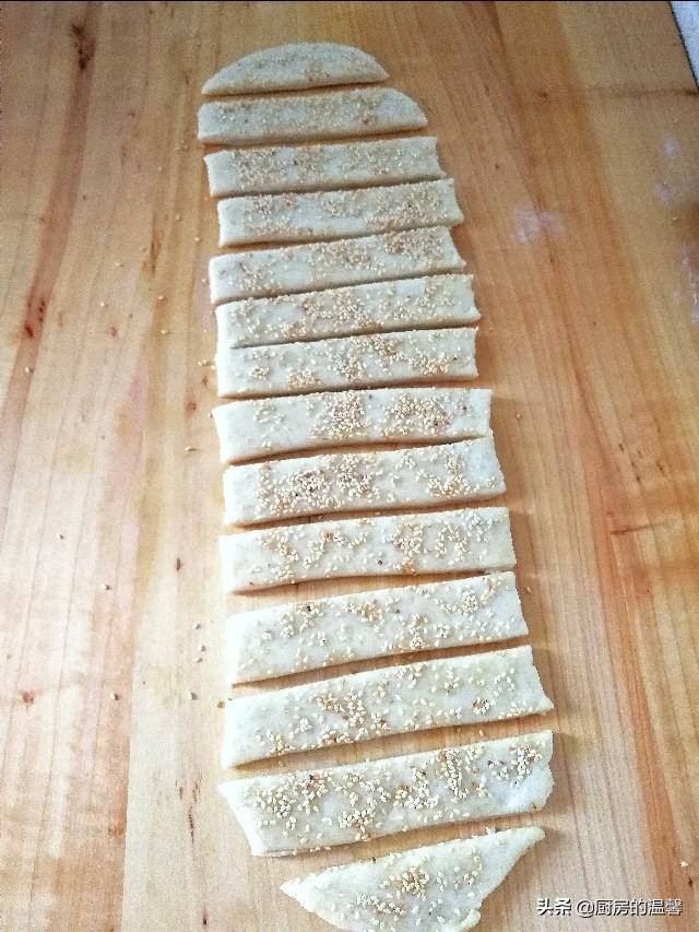 家常烤饼干做法和配方，家常烤饼干的做法和配方（五分钟学会做香酥饼干）