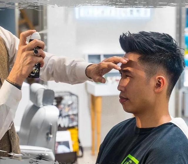 头发变粗硬方法，头发变粗硬方法是什么（关二哥喷雾让你去油蓬松、持久定型）