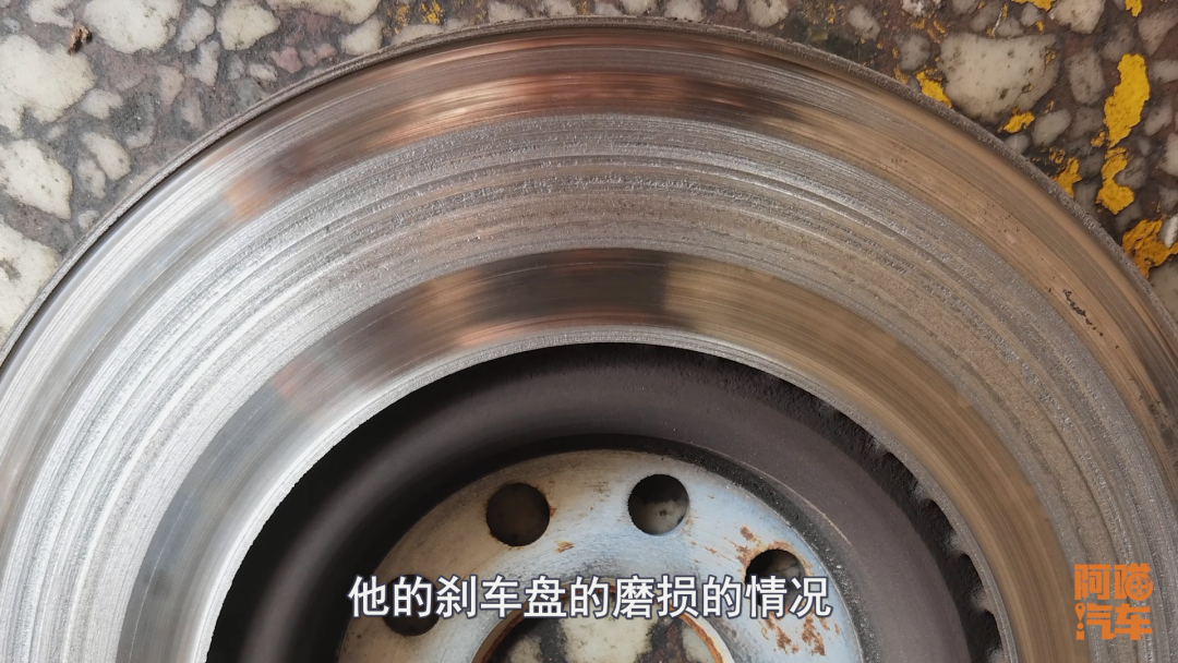 刹车盘多少钱(更换刹车盘工时费需要多少钱)