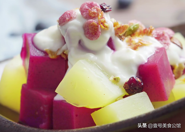 水果捞图片真实图片，水果捞怎么做（不妨试试可款果冻水果捞）