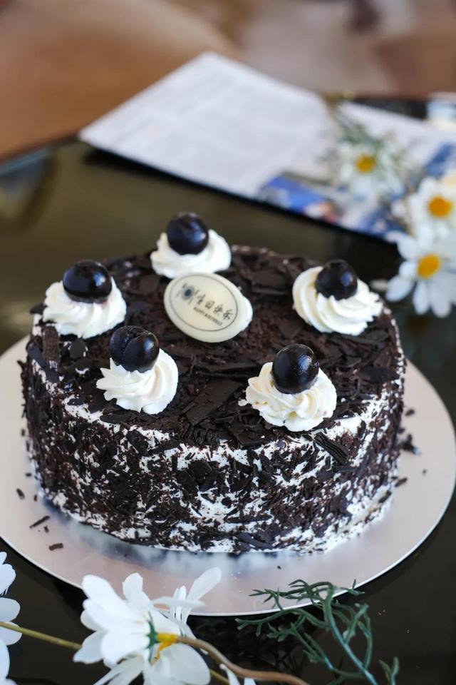 一磅蛋糕几个人吃，一磅蛋糕（福州世茂洲际酒店四季蛋糕）