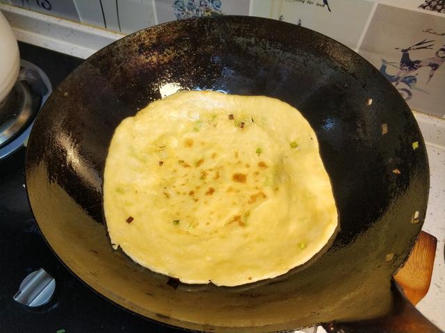 烙饼怎么做，烙饼怎么做不硬（烙饼外酥里软、凉了不硬）