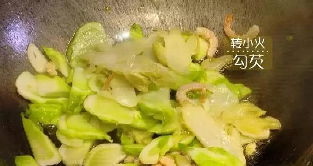儿菜的功效与作用，儿菜有什么样的功效与作用（炒、烩、炸、涮、凉拌样样行）