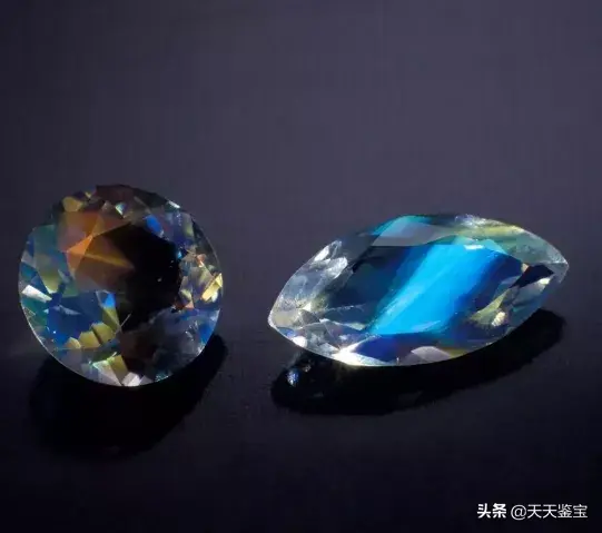 正长石和斜长石的主要区别，正长石化学式（长石族——一个庞大的宝石家族）