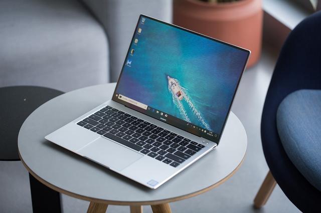 什么牌子的电脑好，电脑买什么牌子的好（哪个品牌的笔记本电脑耐用）