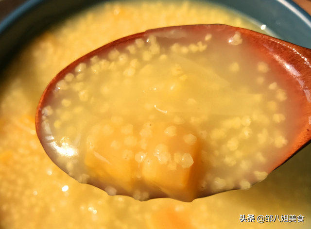 小米粥煮多久能熟，煮小米粥熬多久才熟（直接加水熬不好吃）