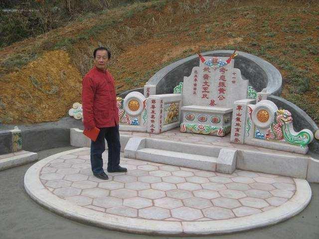 立碑人一般写几代人，立碑人一般写几代人名字（如何立碑和撰写碑文）