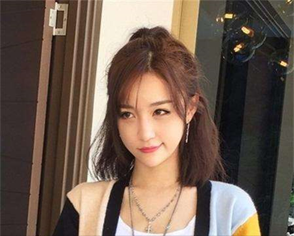 王思聪历任女友，王思聪的浪荡情史，和背后的14个女人（王思聪这么多任女友谁发展最好）