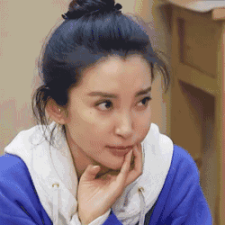 周星驰的老婆叫什么，他是周星驰电影的小人物（谁是周星驰的老婆）