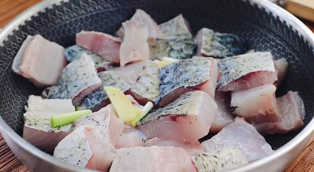 图片[2]-【鱼香茄子煲】做法步骤图 上桌连汤汁都不剩 孩子最喜欢吃-起舞食谱网