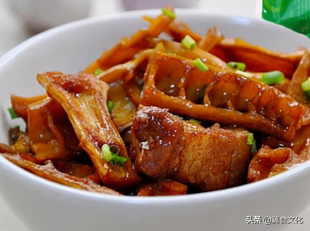 荠菜冬笋汤，荠菜汤的做法（鲜嫩冬笋的经典做法）