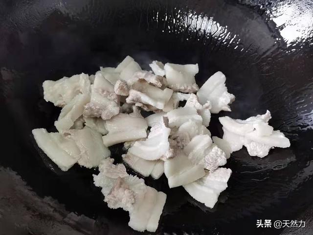 炒肉的做法，辣椒炒肉的做法（湘菜中和辣椒炒肉齐名的肉炒肉）