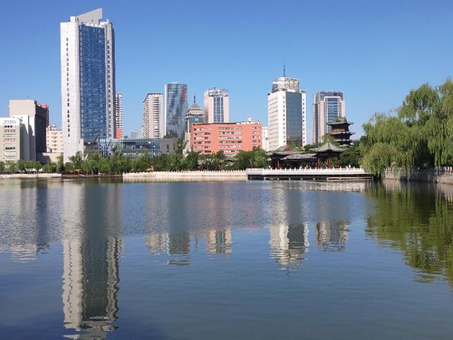 太原迎泽公园在哪儿，太原市内最大公园