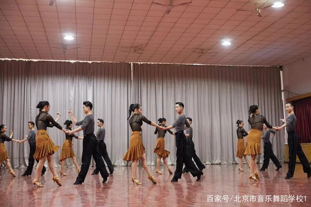 北京市音乐舞蹈学校怎么样，2020北京舞蹈学院怎么样（北京市音乐舞蹈学校招生简章2020年）