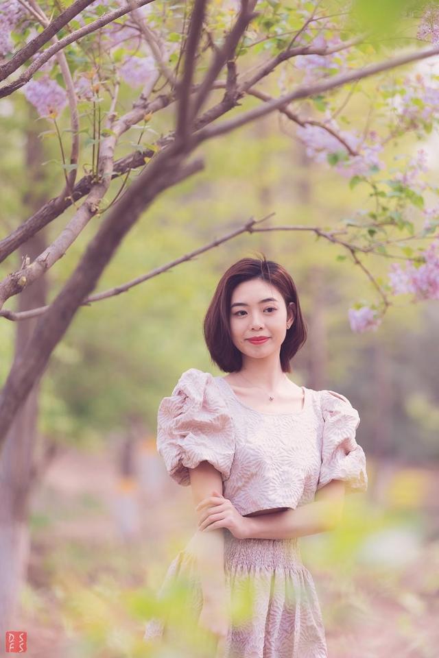 记住12个拍照姿势动作，拍照动作叫什么POS（经典好看的8个拍照姿势）