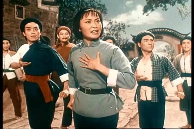 八个样板戏是哪八个，八个样板戏都是哪八个（八大样板戏）