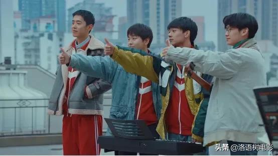 风犬少年的天空刘闻钦原型，风犬少年的天空刘闻钦原型现在怎么样了（《风犬少年的天空》：又哭又笑）