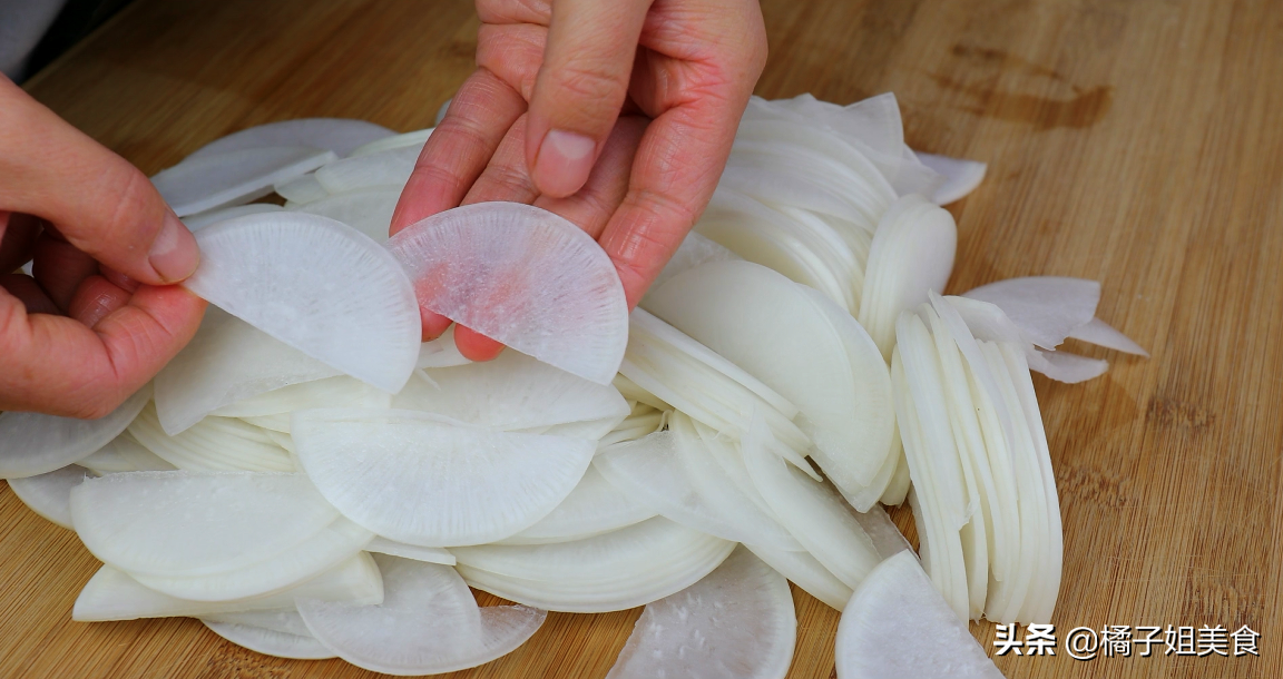 图片[3]-秋冬凉菜推荐 脆爽微辣的腌萝卜 解腻开胃 大人小孩都适合-起舞食谱网