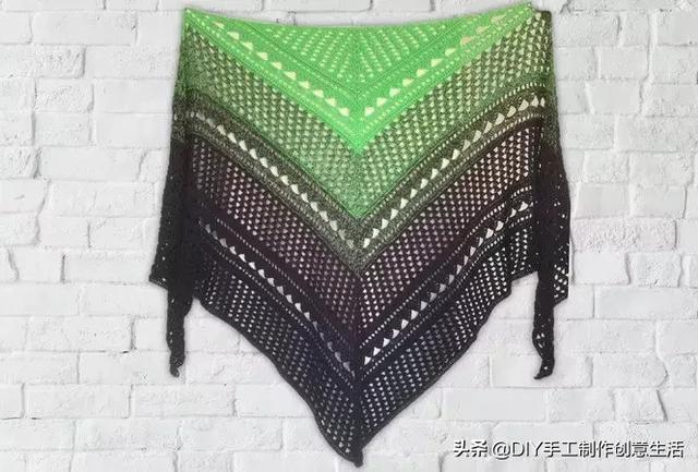 披肩的系法图解，披肩怎么系好看（在空调房使用再合适不过了）