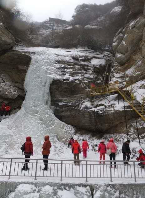 秦岭有哪些风景区，秦岭风景区最好是哪里（西安周边秦岭里的十大冰瀑一个赛一个的美）