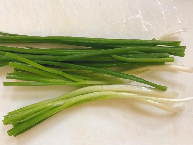 各种烙饼的做法，各种烙饼的做法大全（“末伏烙饼摊鸡蛋”）