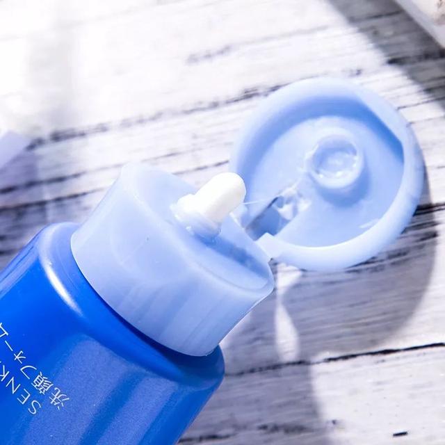 皂基洗面奶和氨基酸洗面奶区别，氨基酸和皂基洗面奶如何区分（哪些洗面奶不好用）