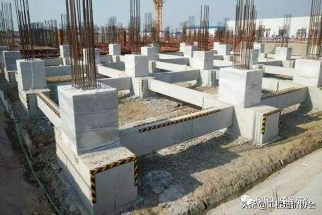 dkl是什么梁，dkl是什么梁2(3)300×500（基础联系梁是基础梁吗）