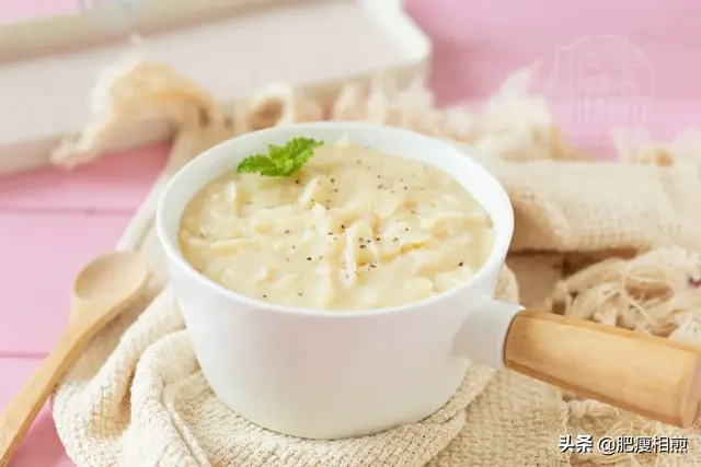 鸡汁土豆泥的做法，简易鸡汁辛香土豆泥（自己在家做鸡汁土豆泥）