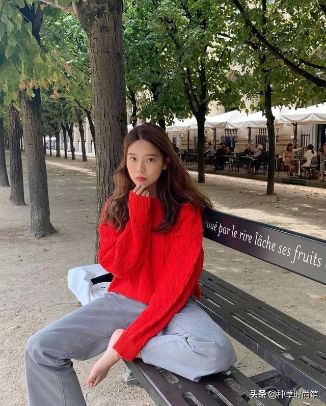 透明校服这样穿可以避免尴尬，透明校服这样穿可以避免尴尬嘛（这3种风格美呆了）