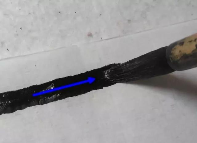 初学者怎样练毛笔字 教你写出好看的书法，初学者怎样练毛笔字（初练毛笔字，究竟如何开始写）