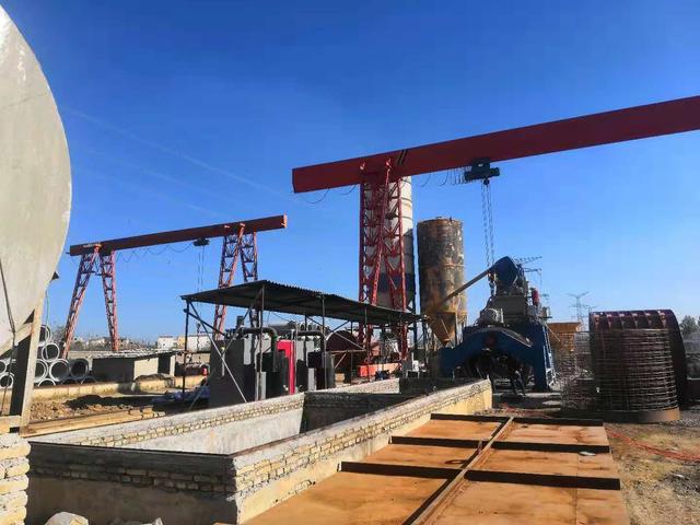 水泥管设备厂家哪家好，水泥管设备厂家（昭通宏鼎管道公司专业生产各种类型水泥管、顶管）