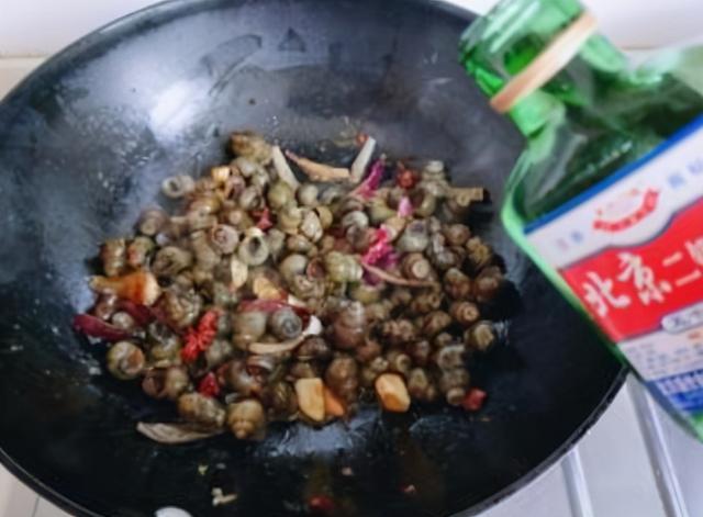 料酒的种类有哪些，料酒的种类有哪些品牌（2种菜不放料酒）