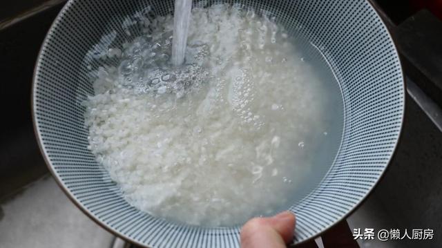 生蚝肉怎么做好吃，不加壳的生蚝怎么吃（这个季节的生蚝肥美）