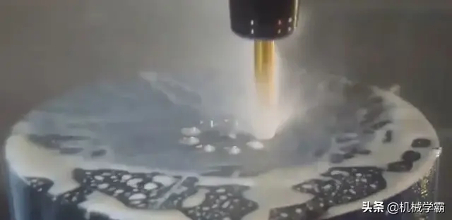 钻头的种类，钻头种类究竟有多少种（钻孔、扩孔、铰孔、镗孔、珩磨孔、拉孔……孔加工必读）