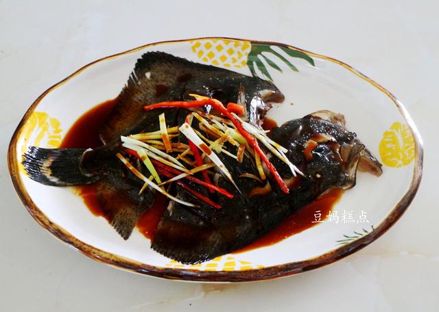 多宝鱼清蒸的做法，鸦片鱼清蒸的正宗做法（教你做清蒸多宝鱼）