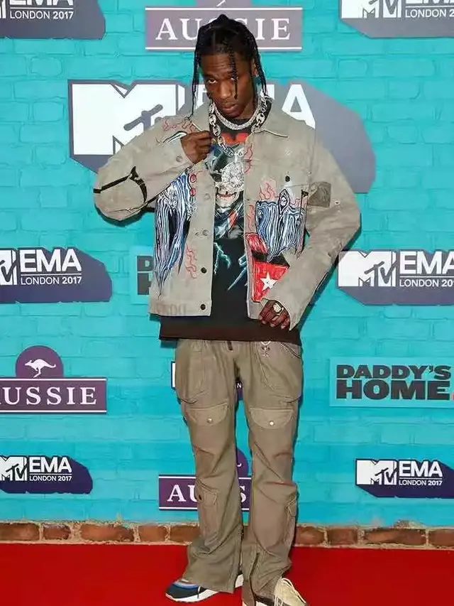 aape怎么读，aape怎么读英文（3500美金的一件卫衣）