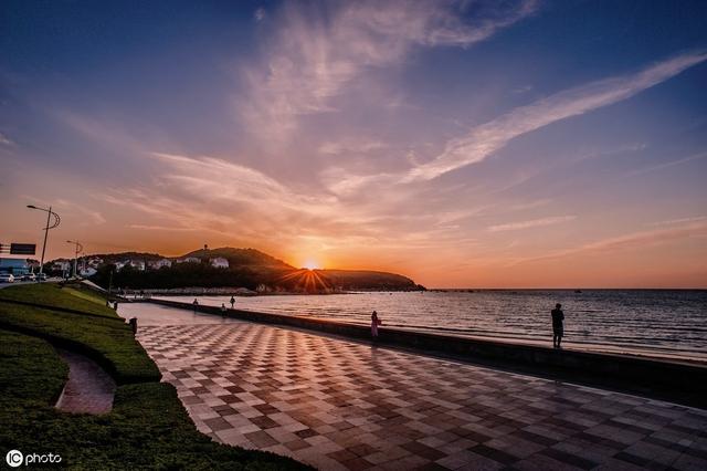 读万卷书的下一句，读万卷书下一句是什么（行万里路——古代文人一直行走在去往远方的路上）