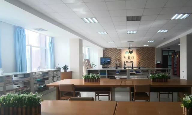 东北师范大学人文学院能三本升二本吗，东北师范大学人文学院是全日制本科学校国家承认吗（<二>东北师范大学人文学院）