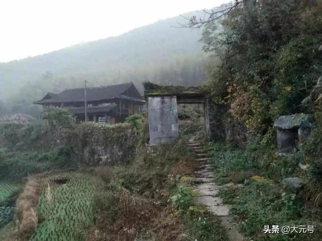 贺氏家族根部在什么地方,贺氏家族辈分(绥宁贺氏家族的“石门楼”) 贺氏家族根部在什么地方,贺氏家族辈分(绥宁贺氏家族的“石门楼”)
