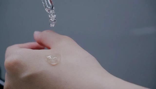 精华水怎么用，精华液到底是什么