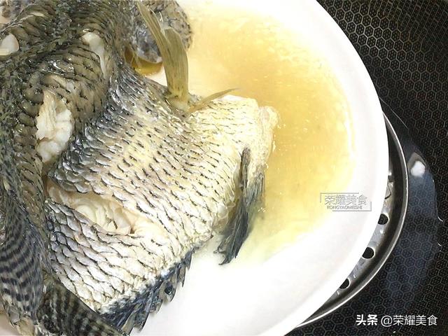 花斑鱼怎么做好吃，花斑鱼切片怎么做（加盐和料酒就错啦）